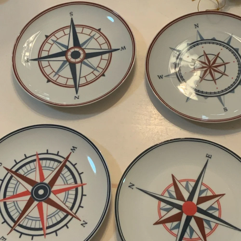 Williams Sonoma Compass Accent  4 Plate Set - White, Blue & Brown